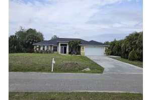 713 Palmetto, LEHIGH ACRES