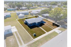 3124 CRESTWOOD DRIVE, PORT CHARLOTTE, FL 33952 - MLS#MFRC7506897