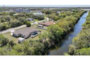 471 RAVENSWOOD BOULEVARD, PORT CHARLOTTE, FL 33954 Sold 04/15/25