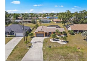2333 RIO DE JANEIRO AVENUE, PUNTA GORDA, FL 33983 - MLS#MFRC7507310