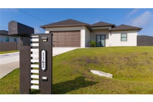 1162 Helen Ave S, LEHIGH ACRES