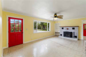 217 PALM AVENUE, NOKOMIS, FL 34275 Sold 08/08/25