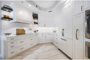 2745 1ST STREET, FORT MYERS, FL 33916 - MLS#MFRC7507851