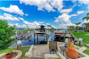 200 CAPRI ISLES COURT, PUNTA GORDA, FL 33950 - MLS#MFRC7507902