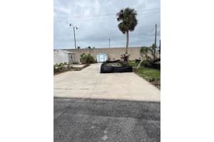 103 BAYOU DRIVE, VENICE, FL 34285 Sold 05/08/25