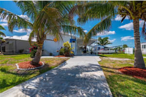 761 Rio Villa Dr, PUNTA GORDA