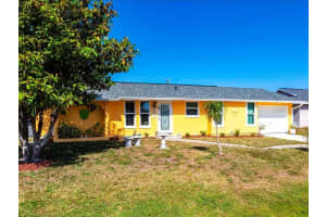 582 RIDGEWOOD STREET, PORT CHARLOTTE, FL 33952 Sold 10/07/25