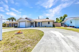 428 BRIARWOOD ROAD, VENICE, FL 34293 - MLS#MFRC7508788
