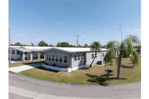 201 Carriage Ln, NORTH FORT MYERS