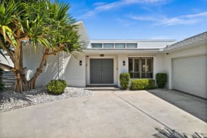 621 49TH LANE, CAPE CORAL, FL 33914 - MLS#MFRC7508922