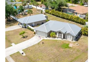 2411 Atwater Dr, NORTH PORT
