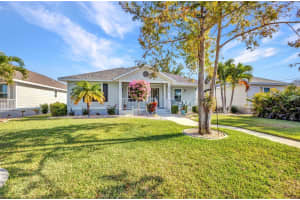 526 ALLEN STREET, PUNTA GORDA, FL 33950 Sold 08/01/25