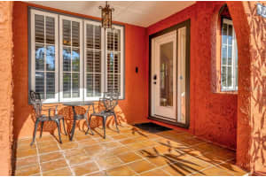 2002 CENTRAL AVENUE, SARASOTA, FL 34234 Sold 10/10/25