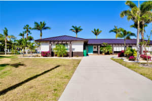 148 Peckham St Se, PORT CHARLOTTE