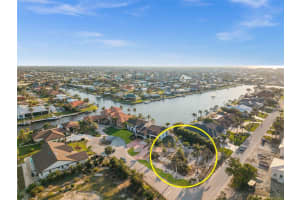 1901 Jamaica Way Punta Gorda, FL 33950 Sold 05/16/25