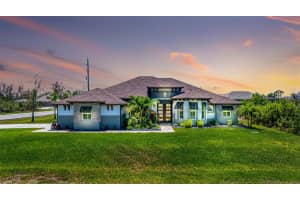 10233 St Paul Dr, PORT CHARLOTTE