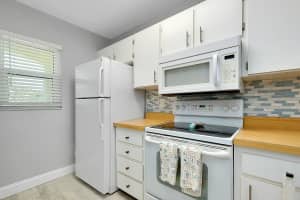 410 CERROMAR CIRCLE, VENICE, FL 34293 - MLS#MFRC7510132