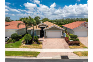11666 Parrotfish St, VENICE