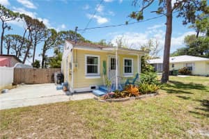 233 NEW YORK AVENUE, ENGLEWOOD, FL 34223 - MLS#MFRC7510471