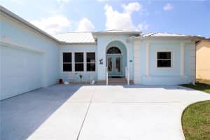 3772 PEACE RIVER DRIVE, PUNTA GORDA, FL 33983 - MLS#MFRC7510547