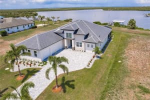 5061 COLLINGSWOOD BOULEVARD, PORT CHARLOTTE, FL 33948 Sold 09/19/25