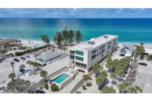 2590 N Beach Rd #5, ENGLEWOOD