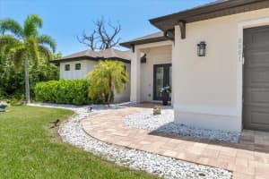 8081 DIMSTEAD STREET, PORT CHARLOTTE, FL 33981 - MLS#MFRC7511057