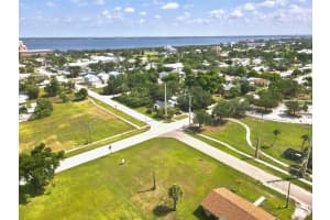 507 WOOD STREET, PUNTA GORDA, FL 33950 Sold 08/22/25