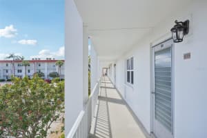 1700 PINE VALLEY DRIVE, FORT MYERS, FL 33907 - MLS#MFRC7511434