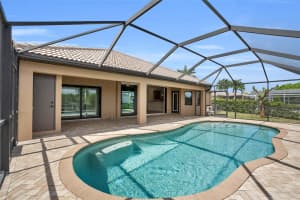 915 33RD TERRACE, CAPE CORAL, FL 33904 - MLS#MFRC7511677