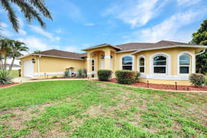 2223 25TH TERRACE, CAPE CORAL, FL 33993 - MLS#MFRC7511714