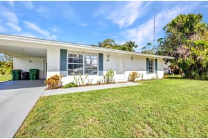 769 CRESTVIEW CIRCLE, PORT CHARLOTTE, FL 33948 Sold 08/15/25