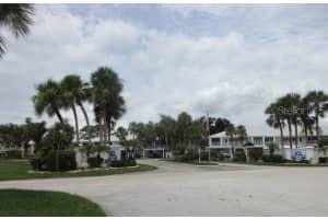 429 CERROMAR LANE, VENICE, FL 34293 - MLS#MFRC7511812