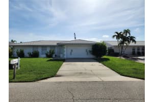 110 Hibiscus Dr, PUNTA GORDA