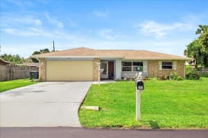 572 DARWIN ROAD, VENICE, FL 34293 Sold 09/05/25