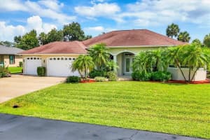 2511 PEBBLE CREEK PLACE, PORT CHARLOTTE, FL 33948 - MLS#MFRC7512286