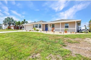 806 ELLICOTT CIRCLE, PORT CHARLOTTE, FL 33952 Sold 10/14/25