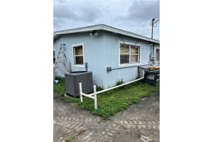 4340 LAGG AVENUE, FORT MYERS, FL 33901 - MLS#MFRC7512445