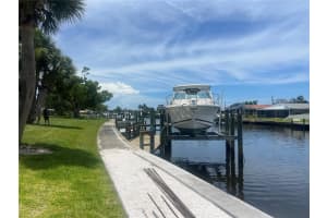 25 Oakwood Dr N #25, ENGLEWOOD