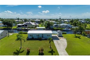 4220 Deltona Dr, PUNTA GORDA