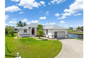 539 CANADA COURT, PUNTA GORDA, FL 33950 - MLS#MFRC7512517