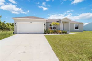 11105 MAGDALENA AVENUE, ENGLEWOOD, FL 34224 - MLS#MFRC7512536