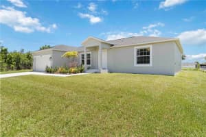 11105 MAGDALENA AVENUE, ENGLEWOOD, FL 34224 - MLS#MFRC7512536