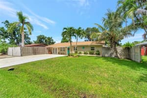 460 PELICAN ROAD, VENICE, FL 34293 - MLS#MFRC7512614