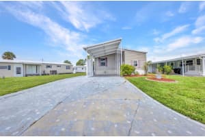 5748 HOLIDAY PARK BOULEVARD, NORTH PORT, FL 34287 - MLS#MFRC7512668