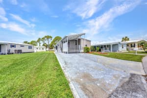 5748 HOLIDAY PARK BOULEVARD, NORTH PORT, FL 34287 - MLS#MFRC7512668