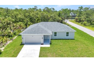 420 HOFFER AVENUE, PORT CHARLOTTE, FL 33953 - MLS#MFRC7512758