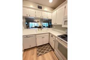437 CERROMAR LANE, VENICE, FL 34293 - MLS#MFRC7512819