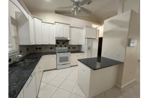 1052 HARTSDALE STREET, NORTH PORT, FL 34287 - MLS#MFRC7512820