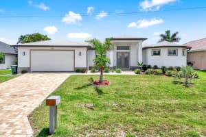 406 28TH STREET, CAPE CORAL, FL 33914 - MLS#MFRC7512902